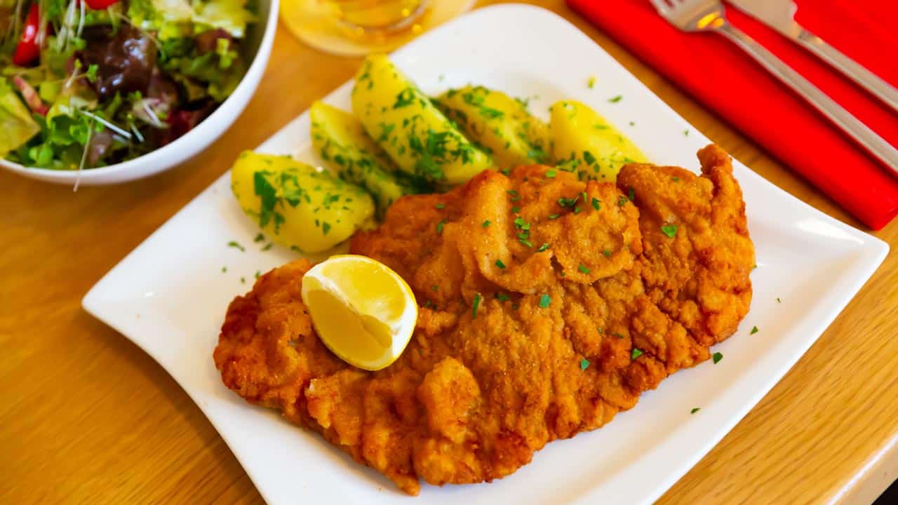 Fünf der zehn besten Wiener Schnitzel gibt es in Münchner Wirtshäusern