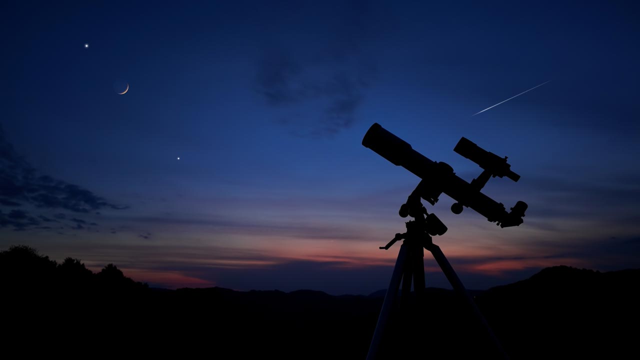 Neues Teleskop soll einen Blick auf Geburt der Galaxien verschaffen