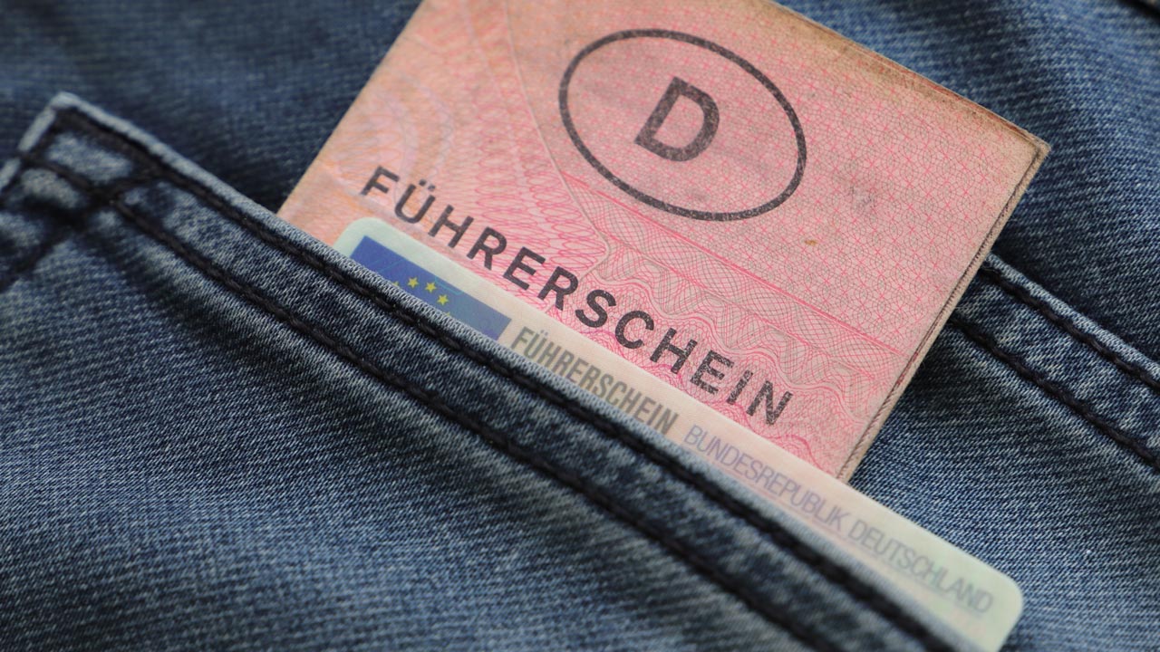 Bis Mitte Januar: Wer alles jetzt noch seinen alten Führerschein umtauschen muss