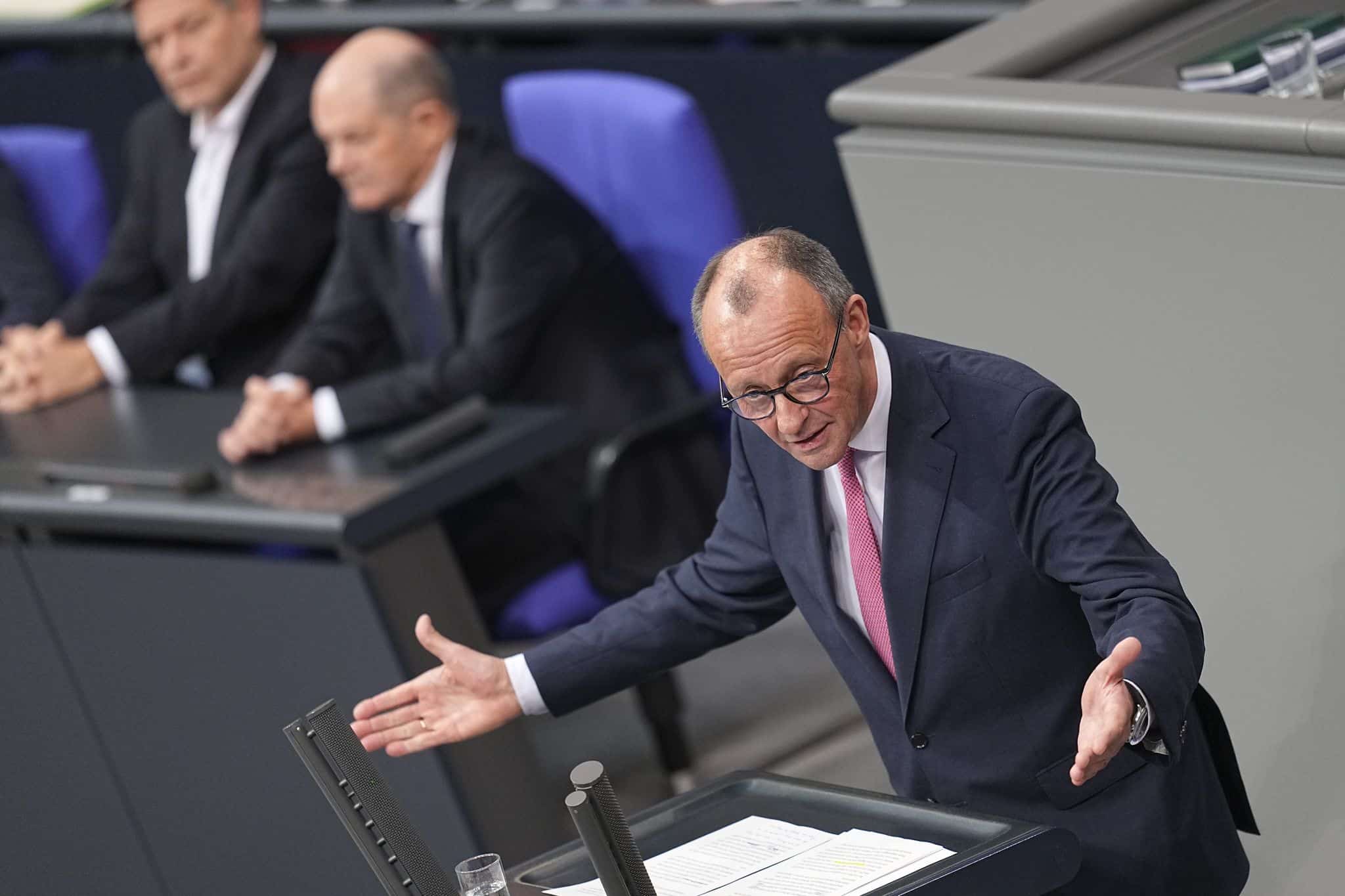 Abgelehnt: Bundestag stimmt gegen CDU Asylgesetz