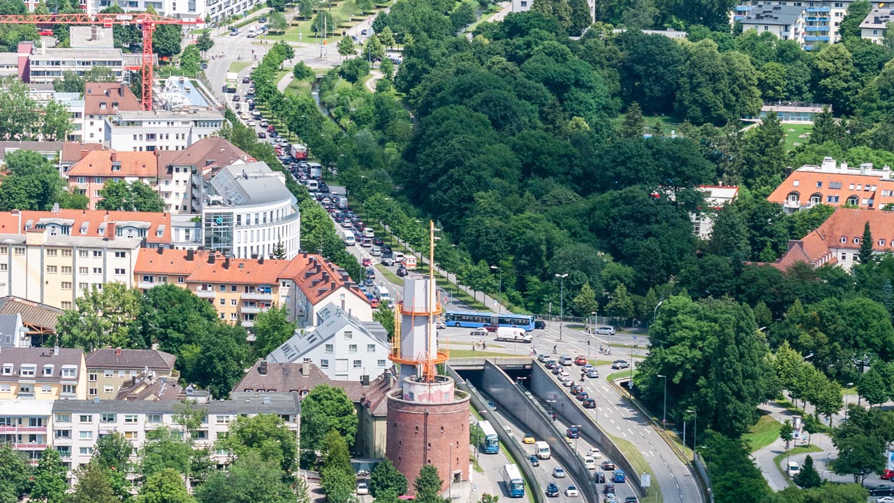 LKW Unfall auf Höhe Petueltunnel am Montag: Auslöser war Hustenanfall